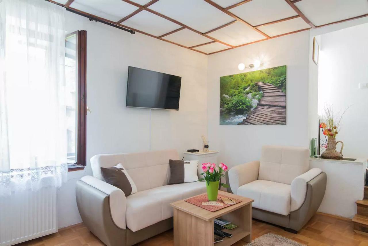 Charming Apartment Koper Buitenkant foto