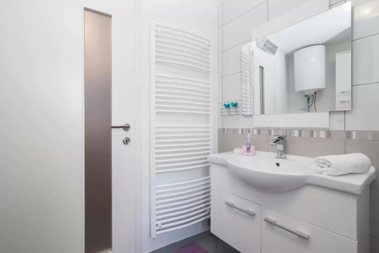 Charming Apartment Koper Buitenkant foto