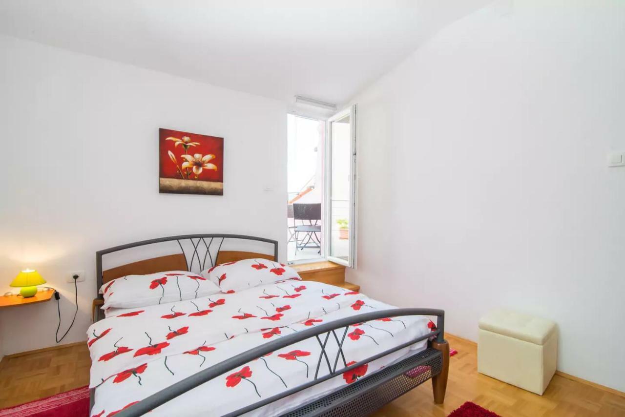 Charming Apartment Koper Buitenkant foto